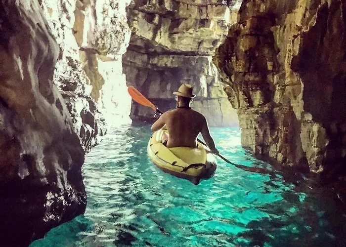 Divina With Private Heated Pool Vila *