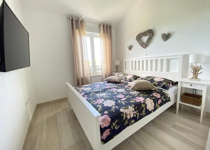 Βίλα Divina With Private Heated Pool *