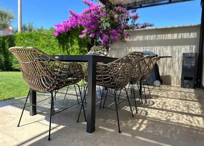 Divina With Private Heated Pool Βίλα Πούλα